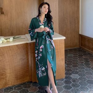 vêtement femme kimono fleuri vert