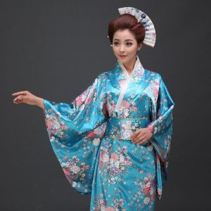 costume japonais femme en soie