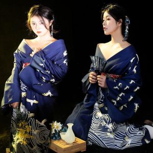 kimono avec motifs japonais bleu