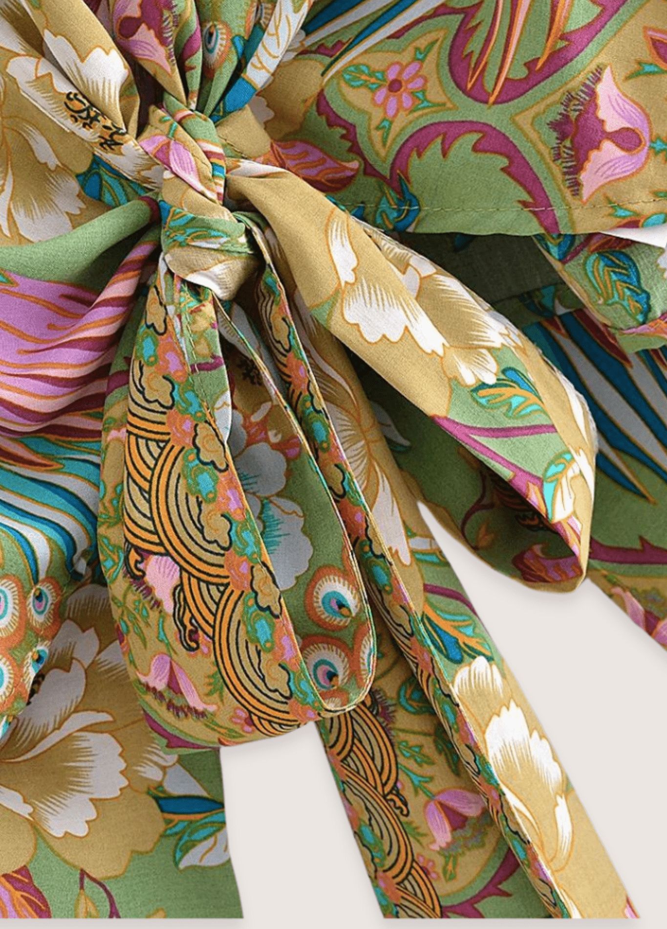 kimono court avec motifs de paon