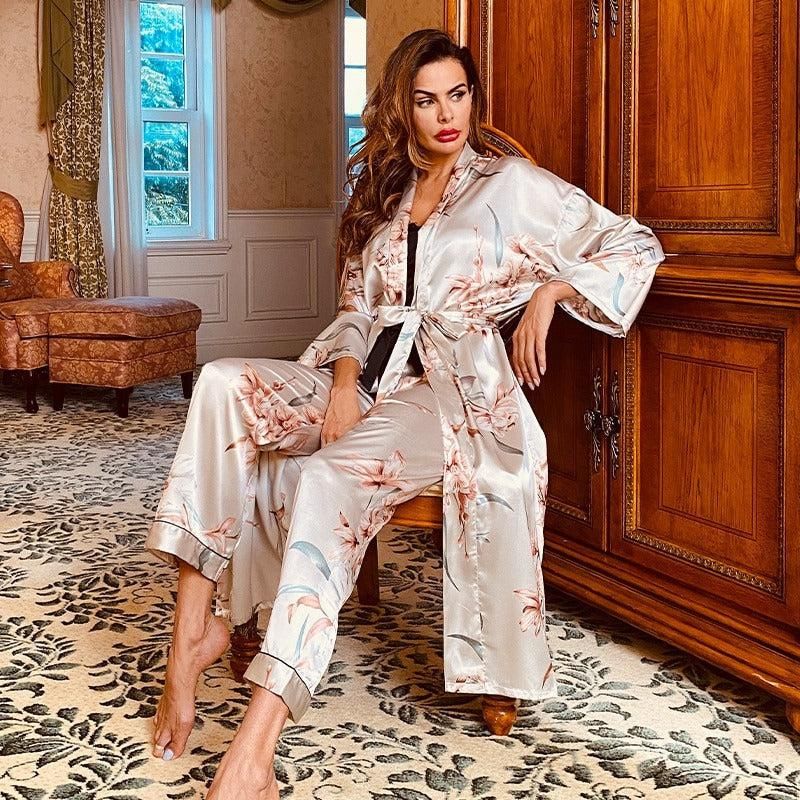 kimono fleuri en satin