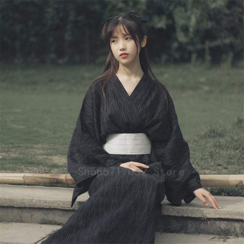 kimono japonais noir femme