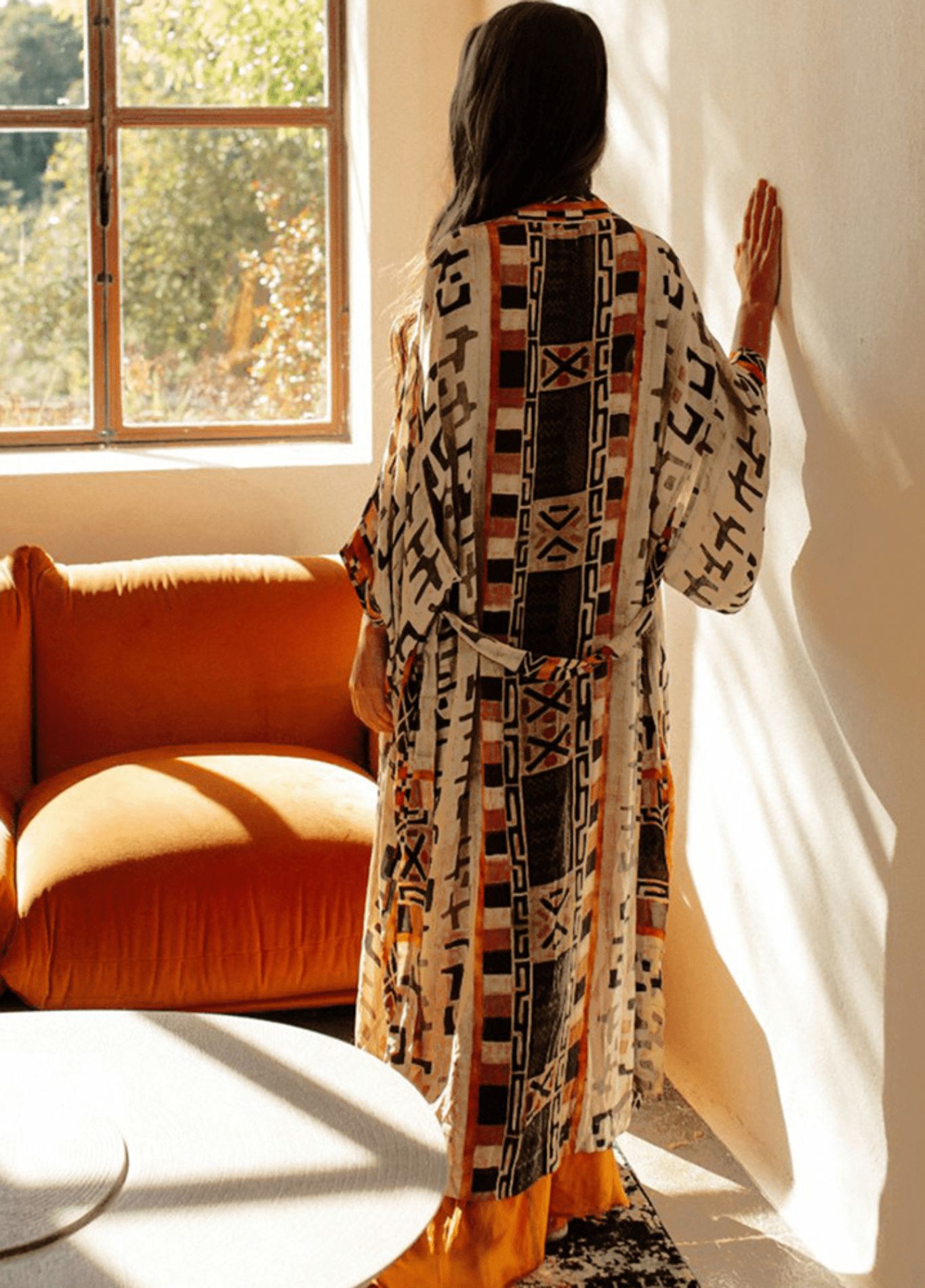 kimono long beige gris à motif géométrique tribal