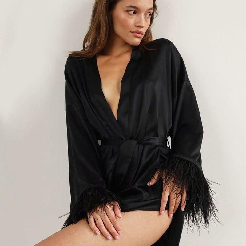 vêtement kimono noir mi long