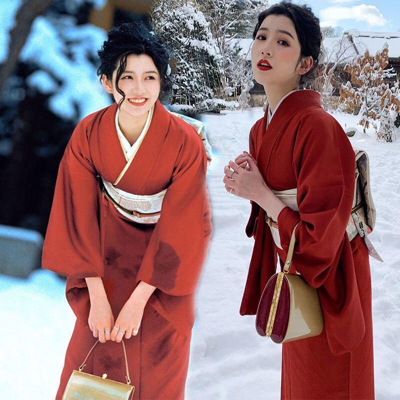 kimono rouge japonais