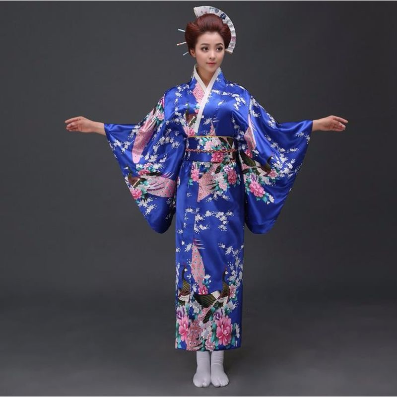 kimono traditionnel bleu japonais femme