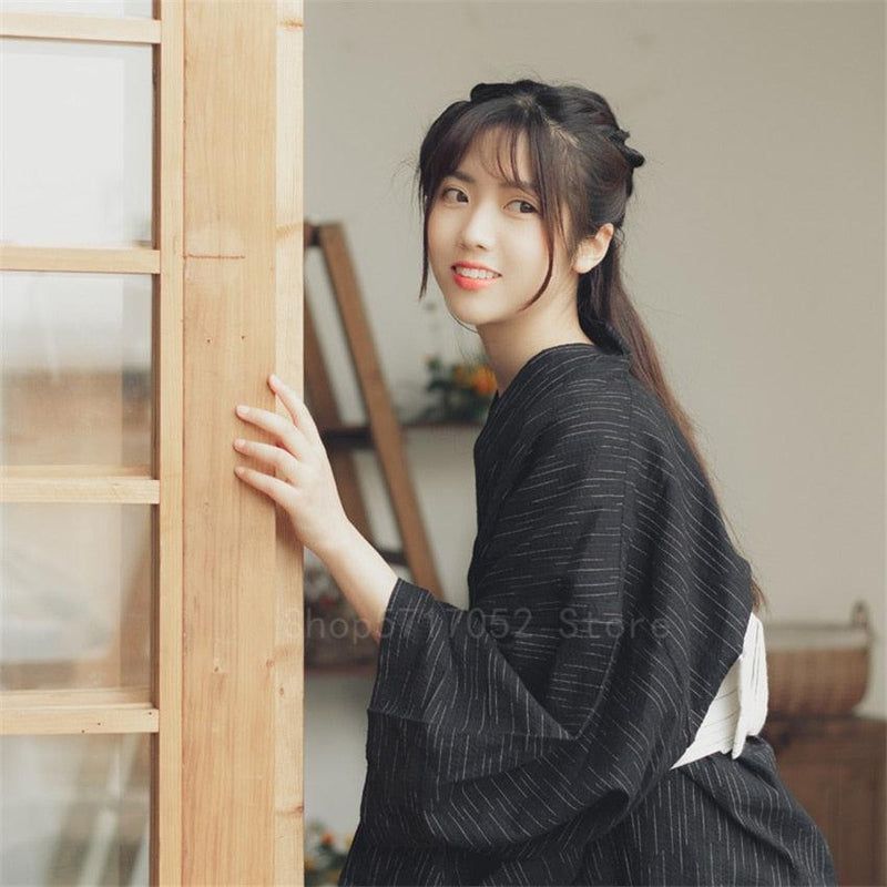 kimono traditionnel japonais femme