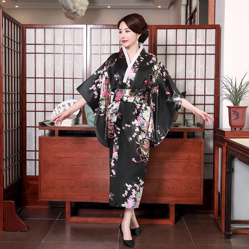manteau japonais kimono traditionnel