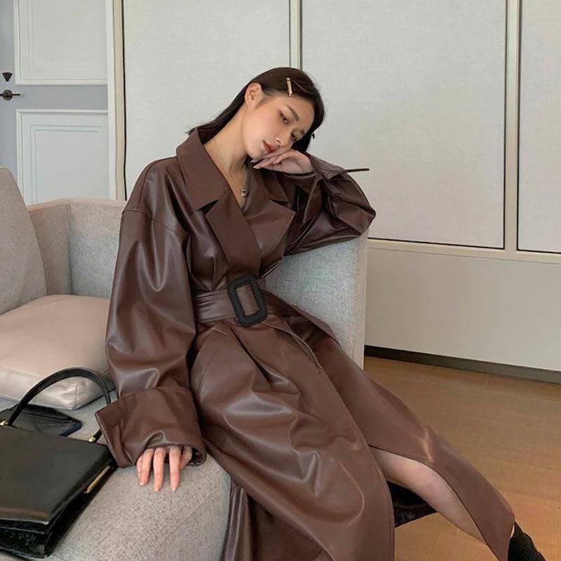 manteau marron en cuir pour femme