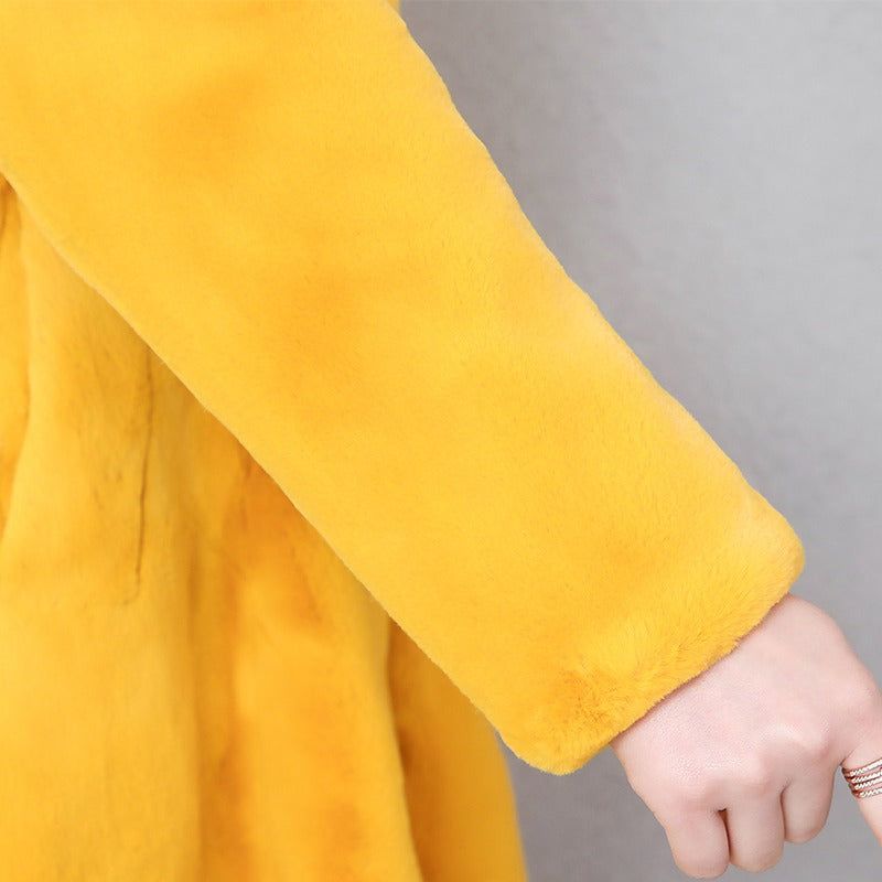 manteau mode chic avec manches en fourrure