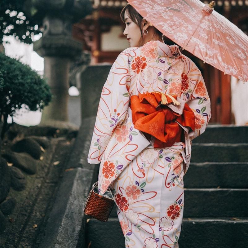 mode asiatique robe kimono