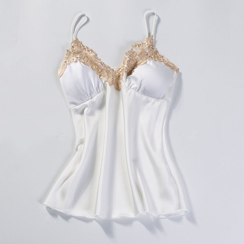ensemble de lingerie blanc avec kimono