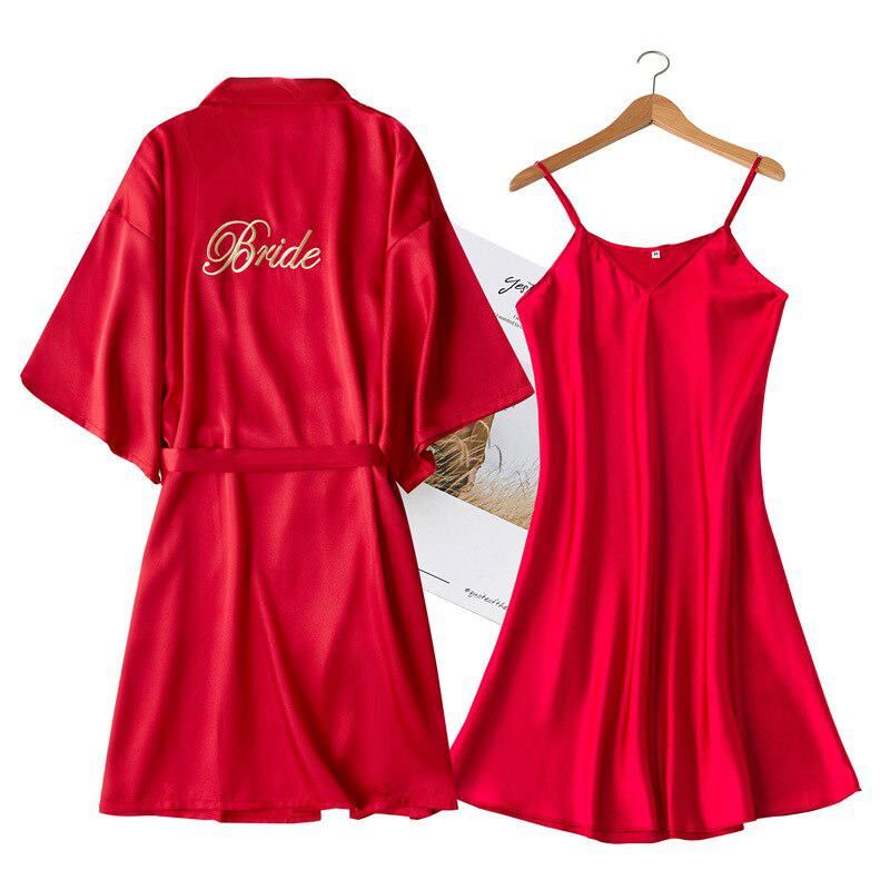nuisette rouge avec kimono assorti