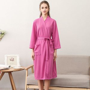 peignoir de bain violet