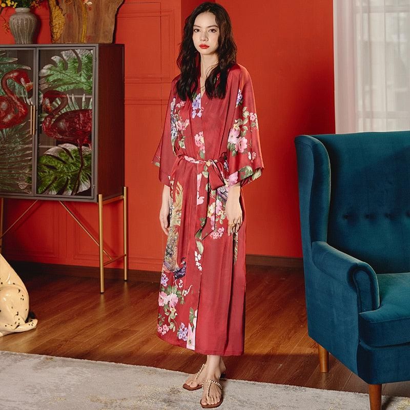 peignoir floral rouge