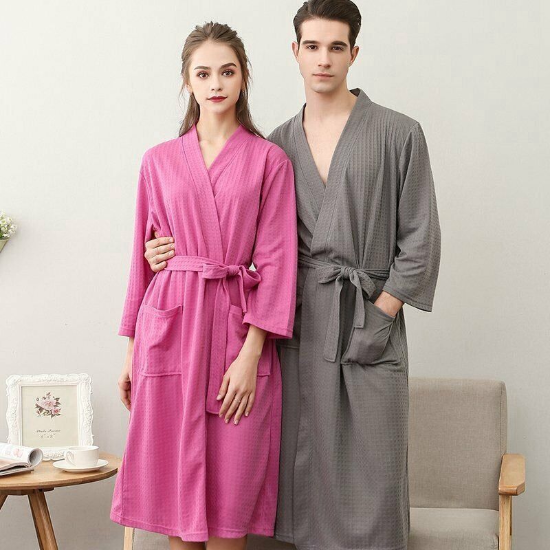 peignoir violet doux et confortable