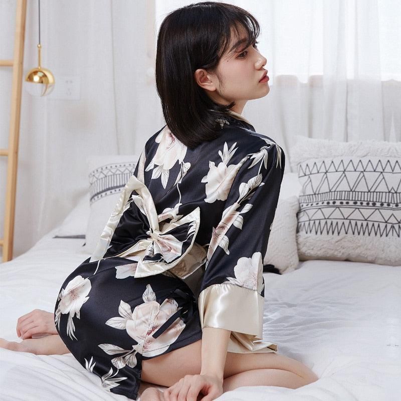 vêtement japonais femme