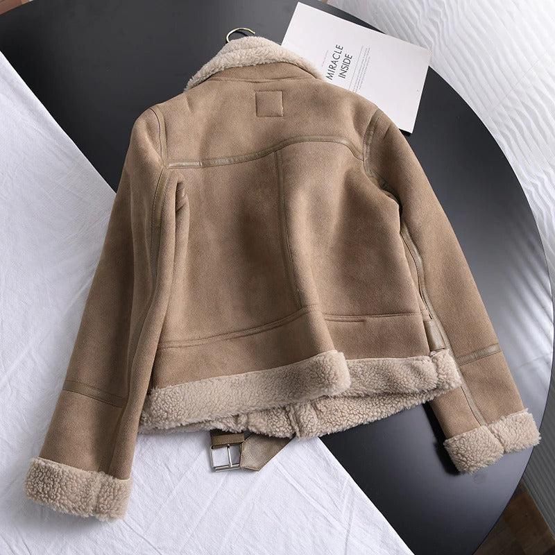 veste en cuir élégante avec fourrure