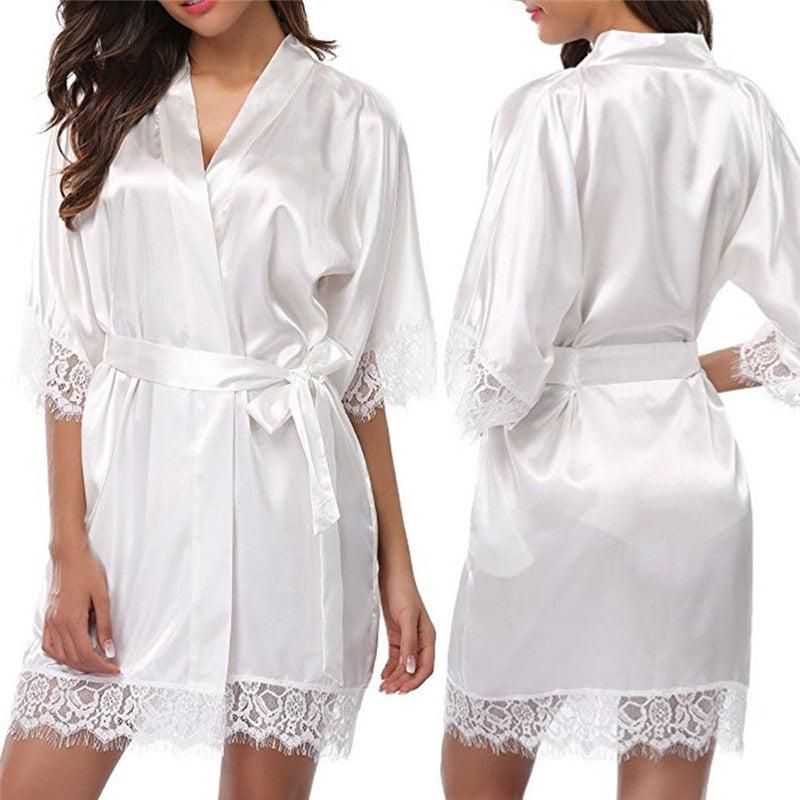vêtement nuit femme kimono blanc