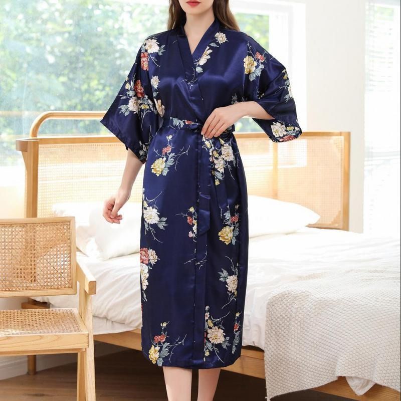 vêtement féminin kimono bleu