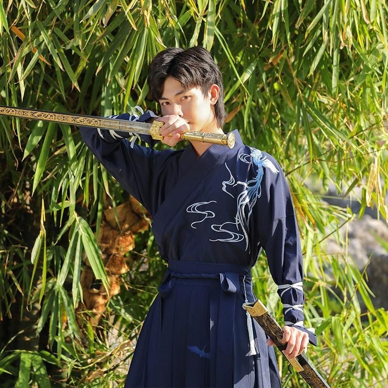 vêtement samourai bleu en tissu élégant