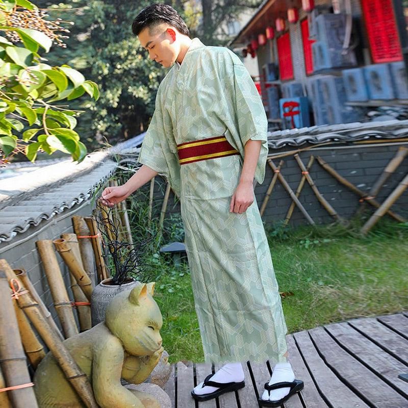 vêtement traditionnel japonais homme vert